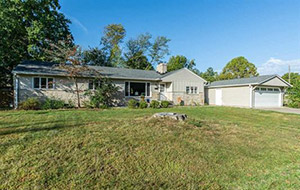 170820E.20Circle20Drive.JPG