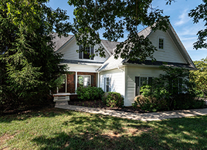 6404 Braksway Drive-website