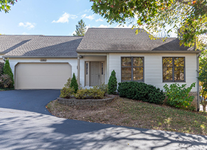 2266 E Cape Cod Drive-website