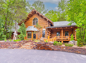 013-035-Exterior Front-website